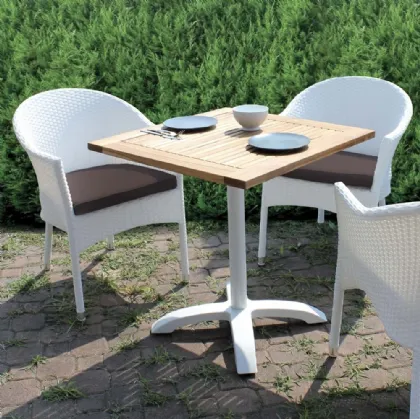 Poltroncina da giardino Greenfield con struttura in alluminio rivestita in fibra di polipropilene intrecciata a mano di La Seggiola